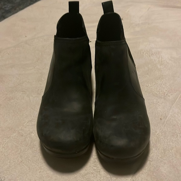 Dansko black clog boots with a heart. - Picture 1 of 5